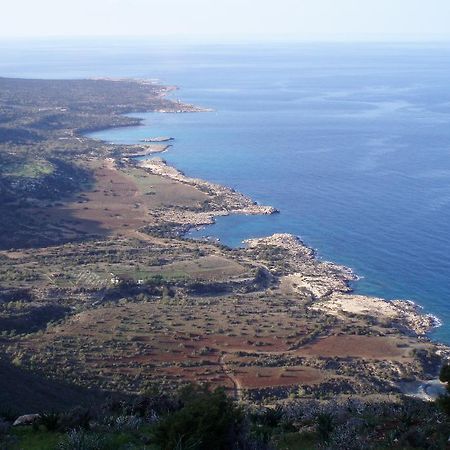 Kipseli Cottage Polis Buitenkant foto