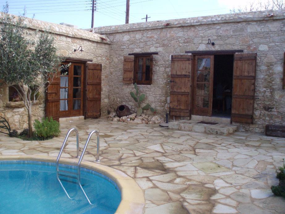 Kipseli Cottage Polis Buitenkant foto